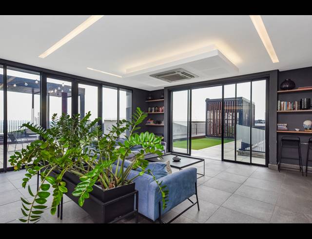 1 BEDROOM APARTMENT FOR SALE IN SANDOWN